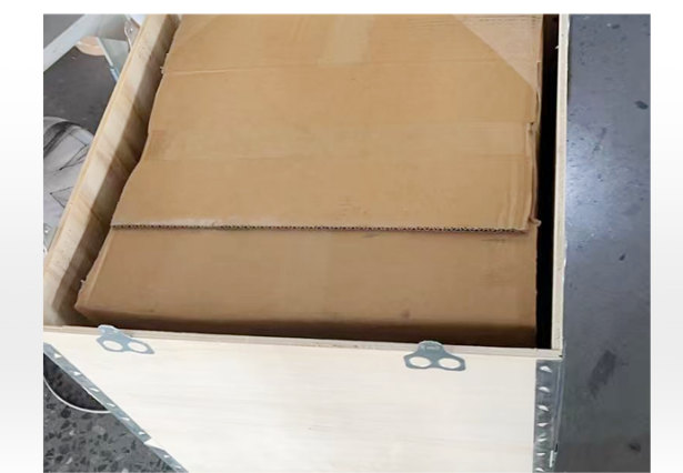 Export wooden crate packaging for heavy-duty exhaust parts